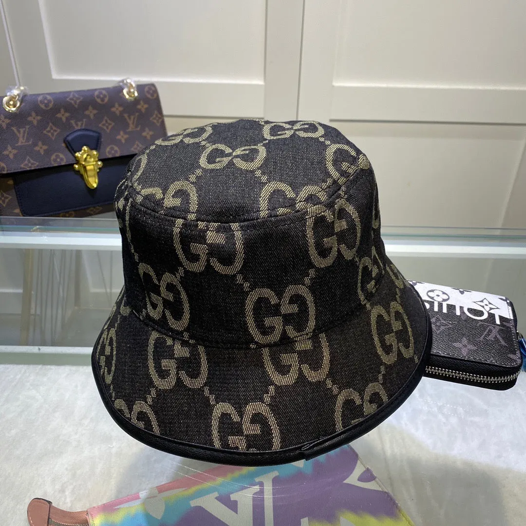 JW589 GG Canvas Bucket Hat