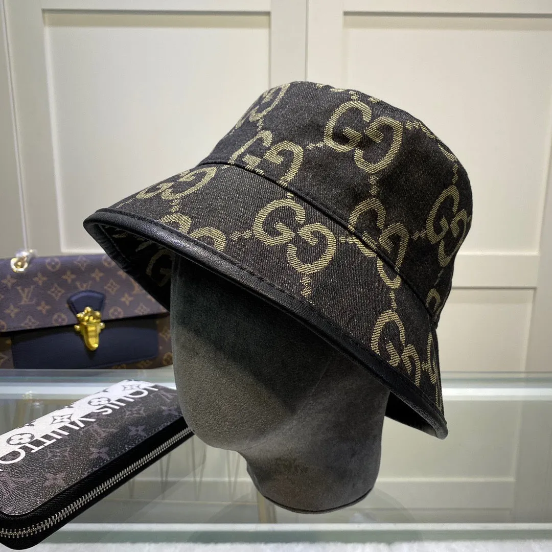 JW589 GG Canvas Bucket Hat