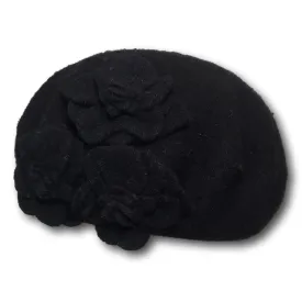 Solid Beret With Flowers