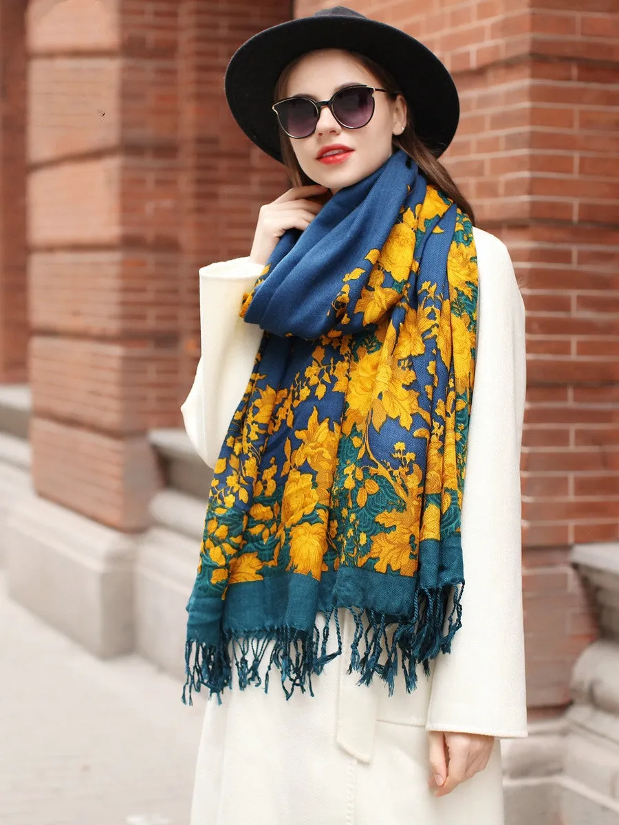 Women's Pure Wool Scarf - Multifunctional Ethnic Elegance in Captivating Blue with Plants and Flowers Pattern